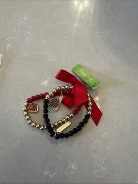 Vera Bradley Women’s Red & Black Beaded Charm Bracelet Set with Gold Accents
